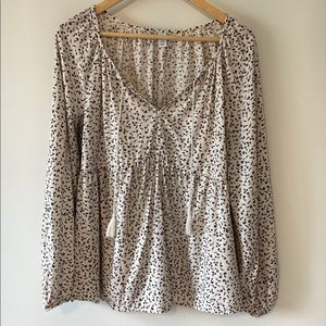 Old Navy Floral Tunic Top | Black/White Floral | size L